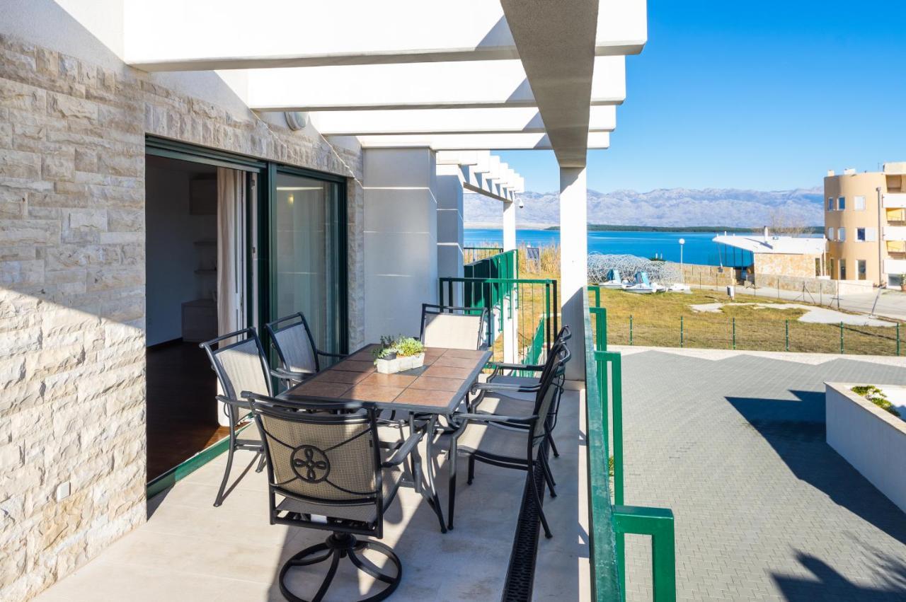 נין Queen Beach Apartments מראה חיצוני תמונה