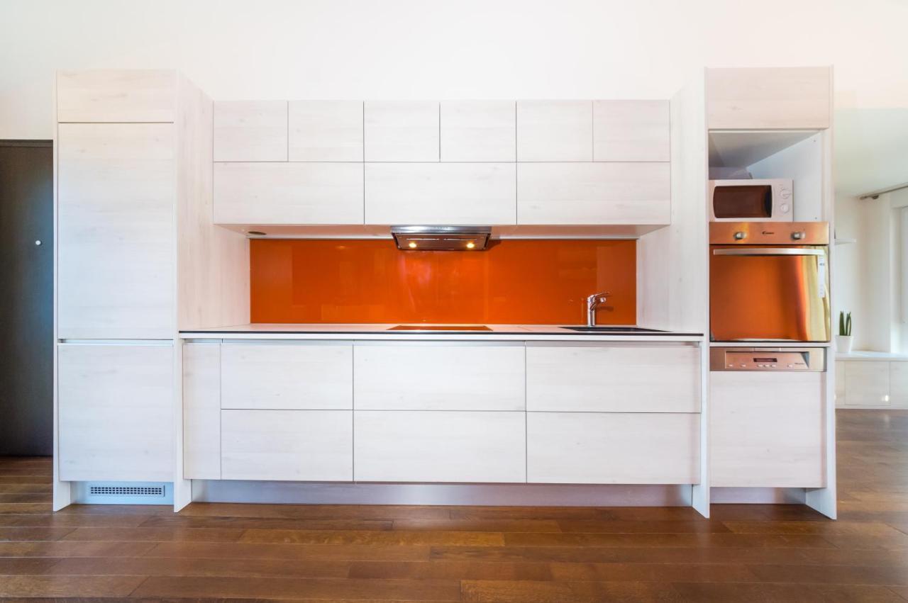 נין Queen Beach Apartments מראה חיצוני תמונה