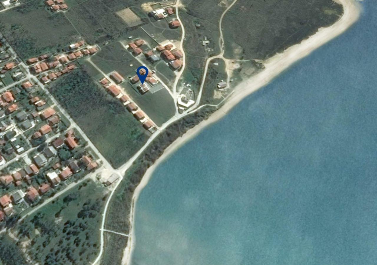 נין Queen Beach Apartments מראה חיצוני תמונה